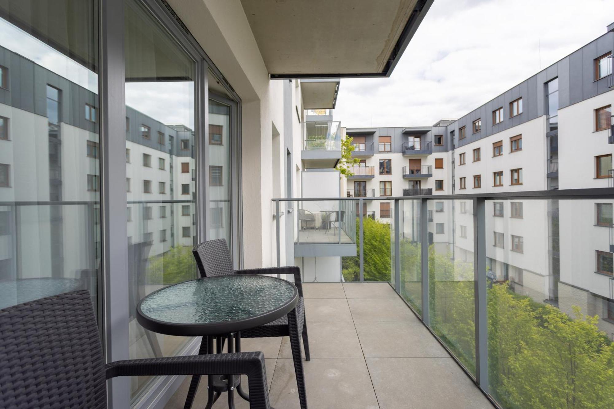 Nowoczesne I Eleganckie Apartamenty Very Berry W Poznaniu By Noclegi Renters Exterior photo